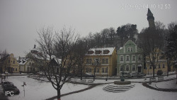 Náměstí, Hrad a Trůba