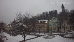 Náměstí, Hrad a Trůba