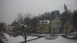 Náměstí, Hrad a Trůba