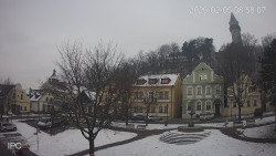 Náměstí, Hrad a Trůba