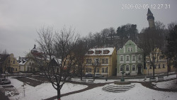 Náměstí, Hrad a Trůba