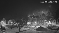 Náměstí, Hrad a Trůba