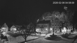 Náměstí, Hrad a Trůba