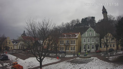 Náměstí, Hrad a Trůba