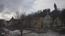 Náměstí, Hrad a Trůba