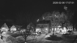 Náměstí, Hrad a Trůba