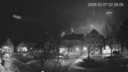 Náměstí, Hrad a Trůba