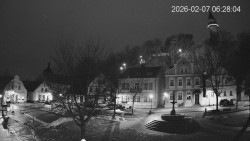 Náměstí, Hrad a Trůba