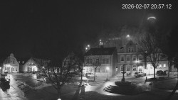 Náměstí, Hrad a Trůba