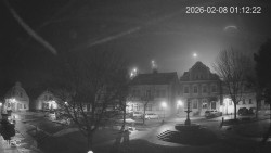 Náměstí, Hrad a Trůba