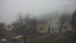 Náměstí, Hrad a Trůba