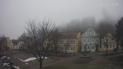 Náměstí, Hrad a Trůba