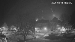 Náměstí, Hrad a Trůba