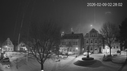 Náměstí, Hrad a Trůba