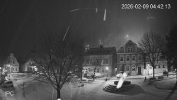 Náměstí, Hrad a Trůba