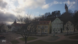 Náměstí, Hrad a Trůba