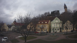 Náměstí, Hrad a Trůba