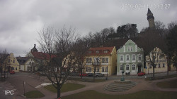 Náměstí, Hrad a Trůba