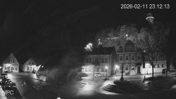 Náměstí, Hrad a Trůba