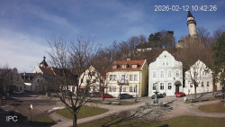 Náměstí, Hrad a Trůba