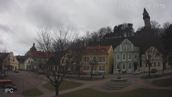 Náměstí, Hrad a Trůba