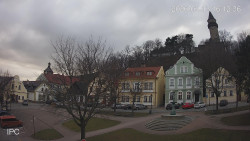 Náměstí, Hrad a Trůba