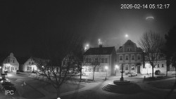 Náměstí, Hrad a Trůba