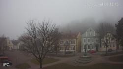 Náměstí, Hrad a Trůba