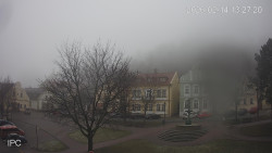 Náměstí, Hrad a Trůba