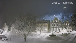 Náměstí, Hrad a Trůba