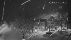 Náměstí, Hrad a Trůba