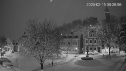 Náměstí, Hrad a Trůba