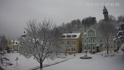 Náměstí, Hrad a Trůba