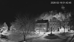 Náměstí, Hrad a Trůba