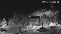 Náměstí, Hrad a Trůba