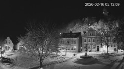 Náměstí, Hrad a Trůba