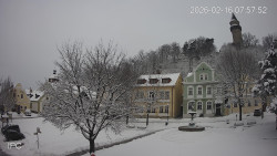 Náměstí, Hrad a Trůba