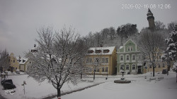 Náměstí, Hrad a Trůba