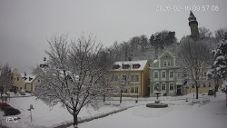 Náměstí, Hrad a Trůba