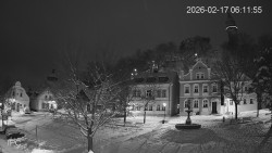 Náměstí, Hrad a Trůba