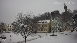 Náměstí, Hrad a Trůba