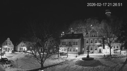 Náměstí, Hrad a Trůba