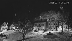 Náměstí, Hrad a Trůba