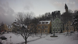 Náměstí, Hrad a Trůba