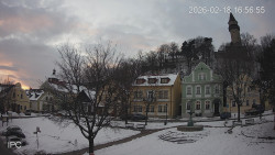 Náměstí, Hrad a Trůba