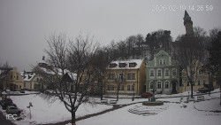 Náměstí, Hrad a Trůba