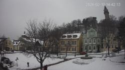 Náměstí, Hrad a Trůba