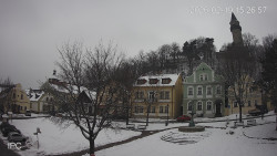 Náměstí, Hrad a Trůba