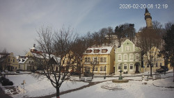 Náměstí, Hrad a Trůba