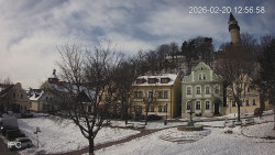 Náměstí, Hrad a Trůba